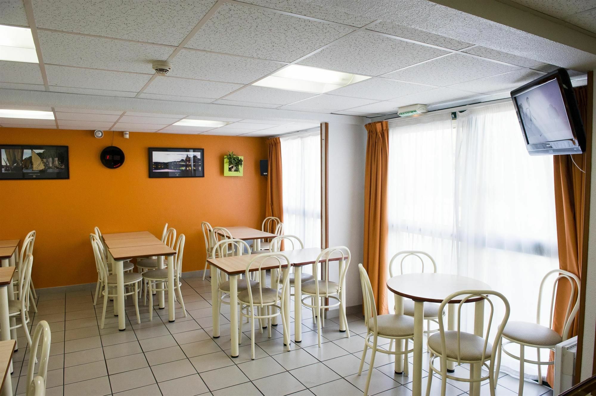 Premiere Classe Orleans Ouest - La Chapelle St Mesmin Exterior foto